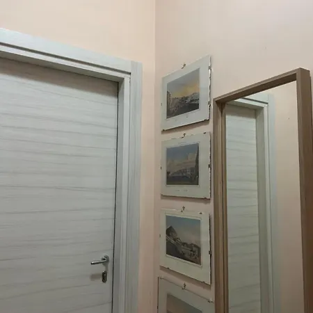 Nine-nine アパート ナポリ